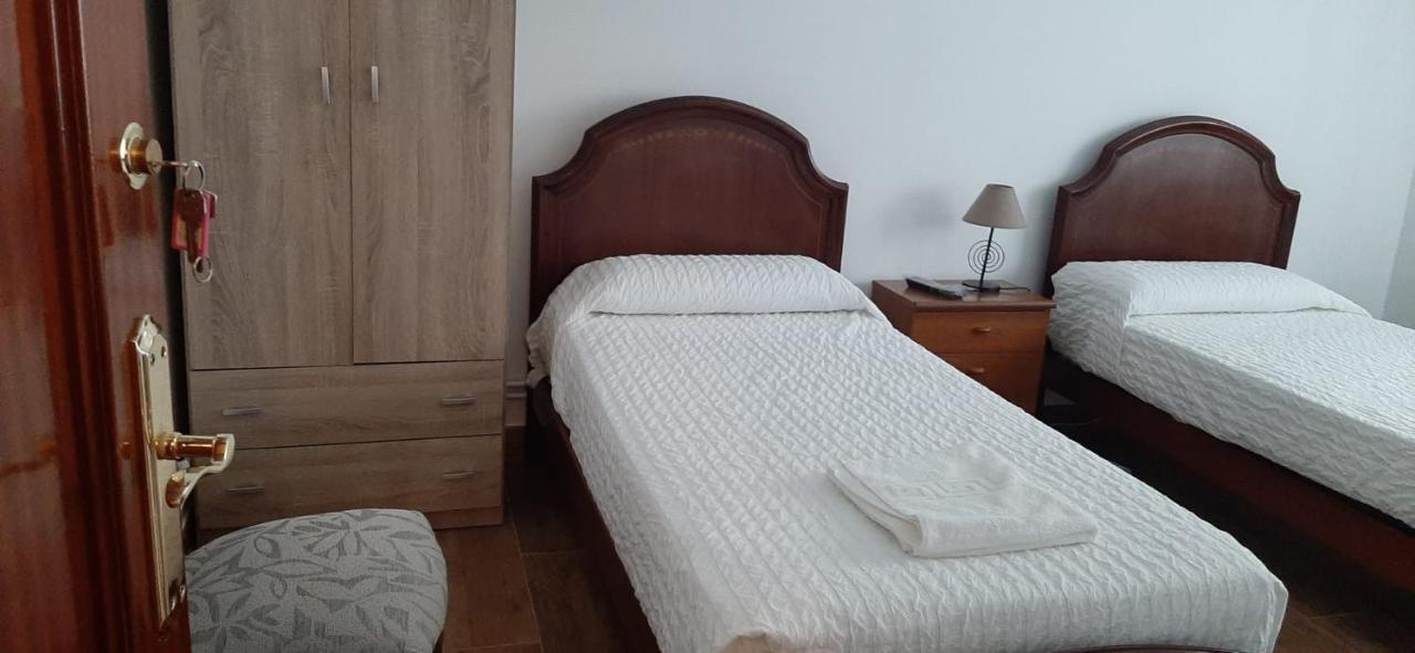 Alojamiento Casa Leon Santoña Eksteriør bilde